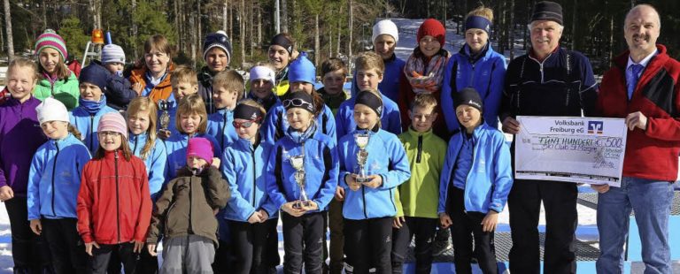 Junge Langläufer suchen in St. Märgen ihre Sieger